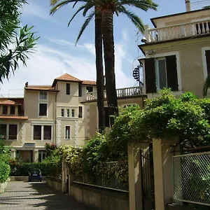 Fiorenza&banksia Meublè Italien